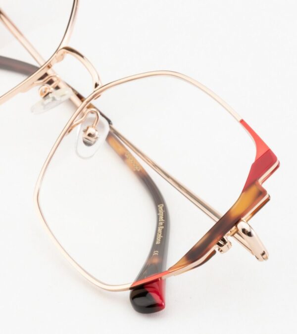 eyeglasses woodys barcelona women frame butterfly shape gold metal frame red and brown havana details